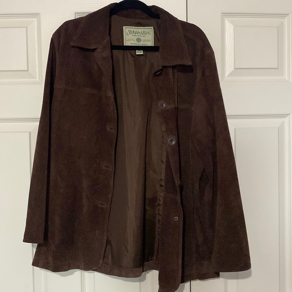 Genuine suede jacket! Fits like a large. Great condition